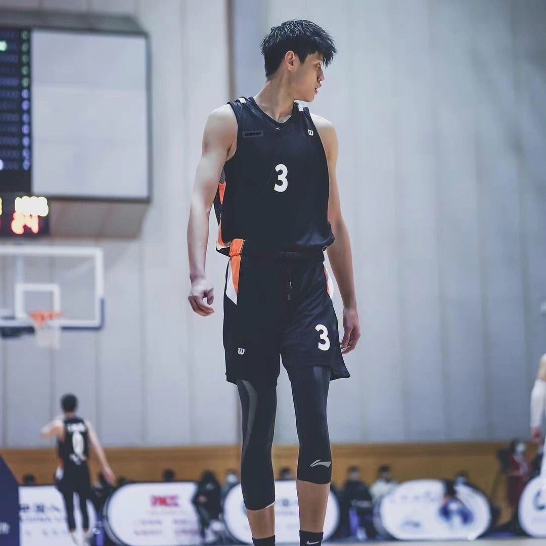 男篮巩晓彬大郅出场视频,中国男篮十大帅哥巩晓彬