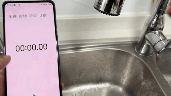 燃气热水器选零冷水的还是恒温的,厨房油烟机灶具燃气热水器怎么选