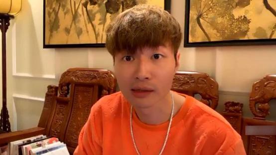 帝师：“最强风水师”，直播间扇员工耳光，连王思聪都看他直播？