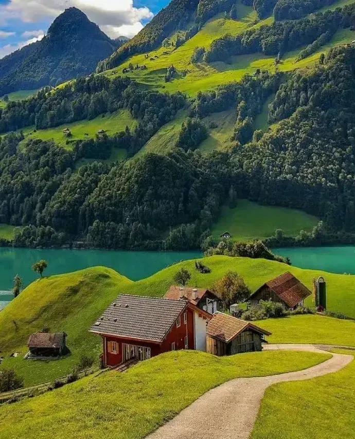 瑞士十大最美小镇施皮兹,瑞士因特拉肯小镇