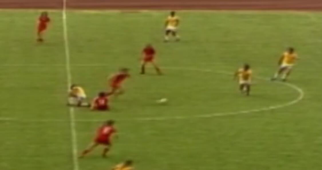 世界杯亚洲最多几支球队进十六强,历届世界杯16强球队排名表