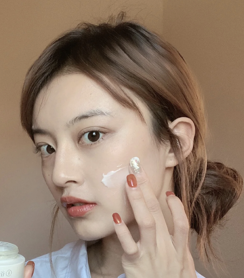 女人上了年纪多用这几款面霜,年龄大的适合用什么样的面霜