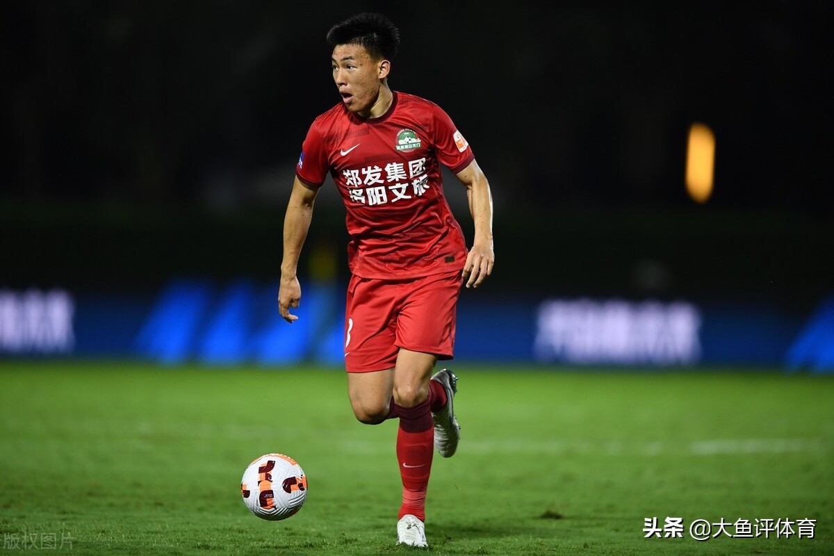 中超第三轮最佳阵容：栗鹏头球建功+门线救险帮助球队登顶