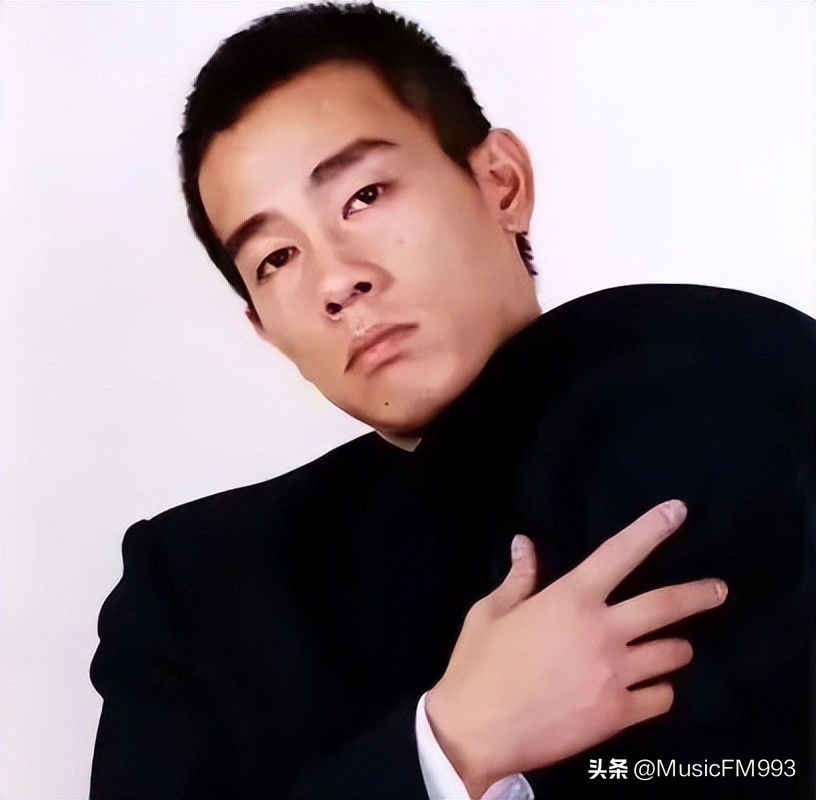 陈翔六点半王炸一路披荆斩棘,一手烂牌打出了王炸