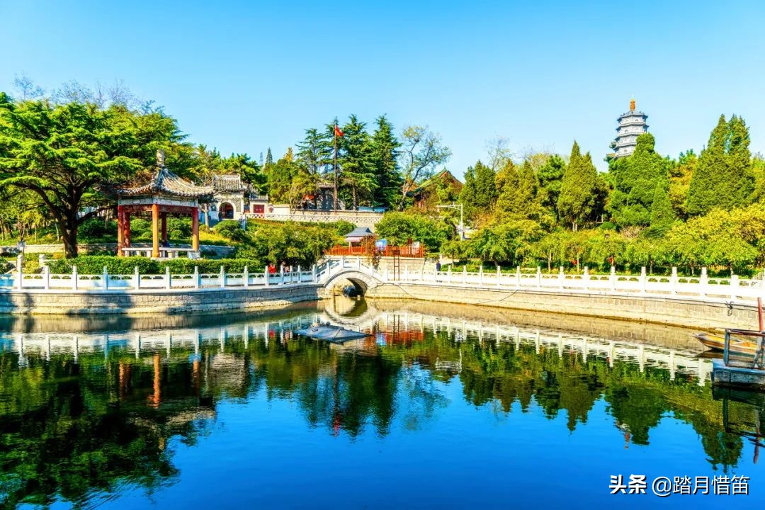 青岛被誉为北方明珠,青岛被称为东方瑞士的原因