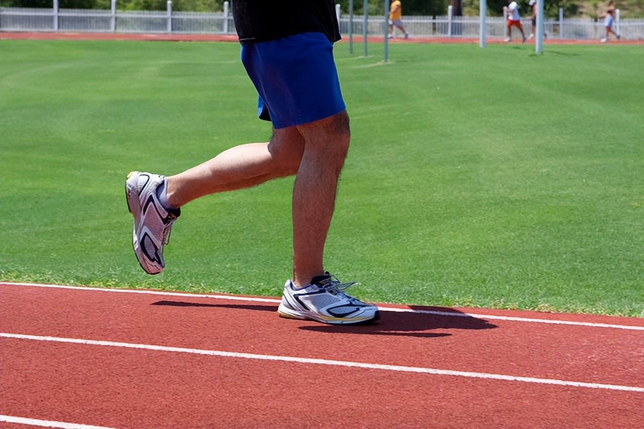 跑步训练新选择:JeffGalloway的Marathon计划