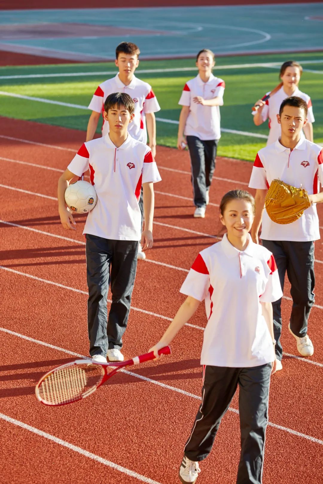 成都向上最新信息,年度向上力量合照