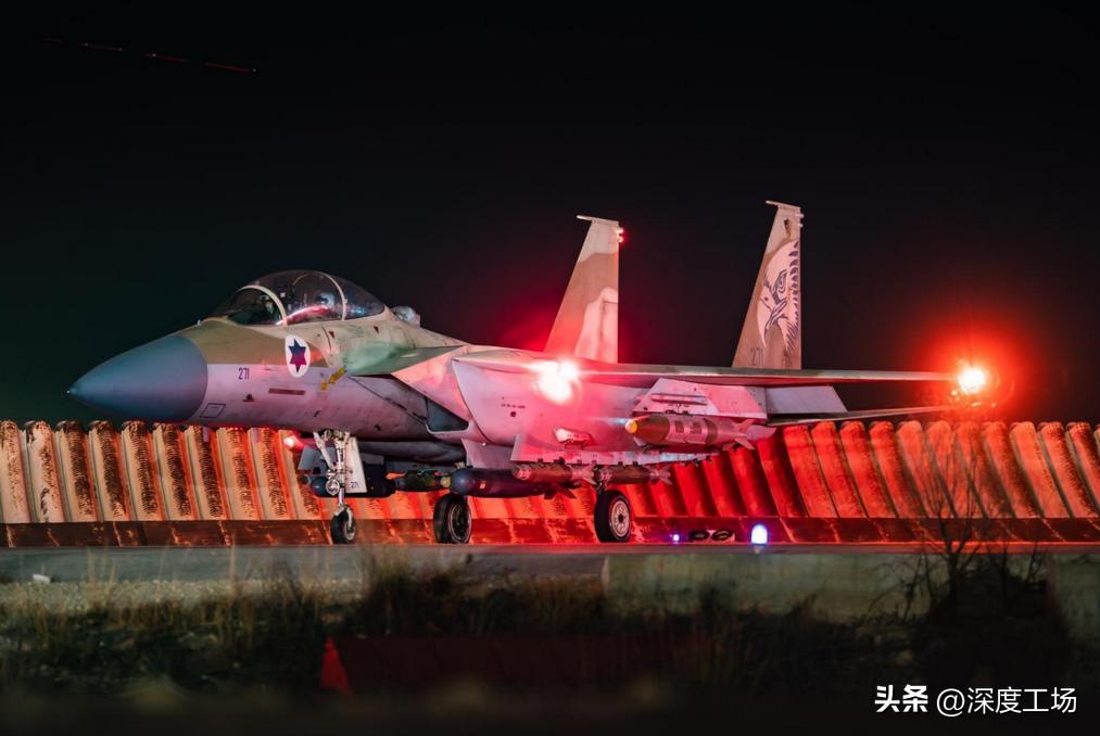 空袭伊朗在叙利亚的军事基地,伊朗袭击美军在叙利亚基地视频