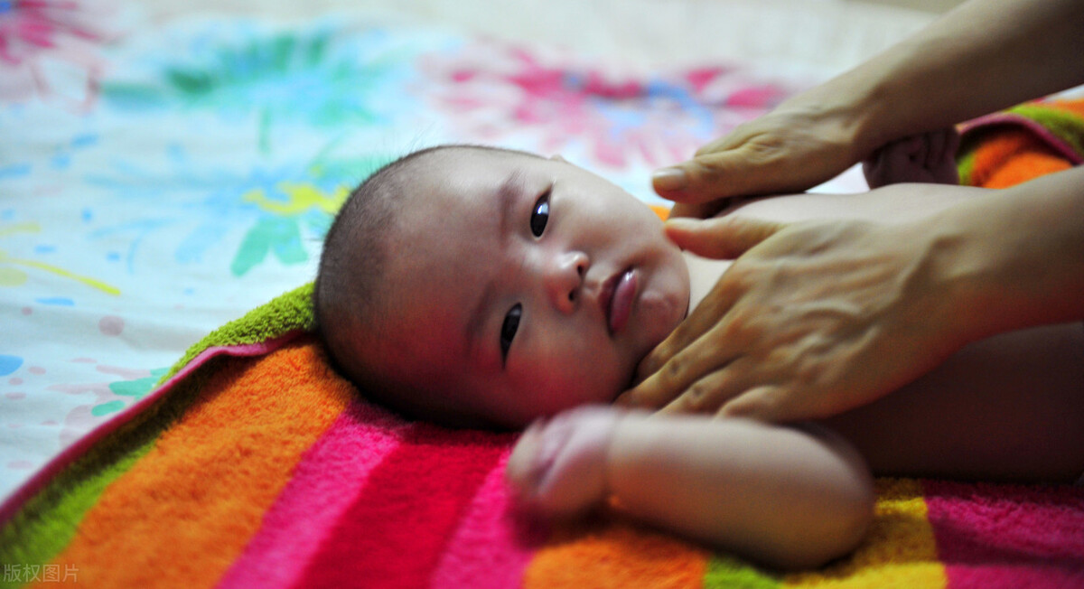 不要老是说孩子为什么总是粘妈妈,孩子老是粘着妈妈怎么办