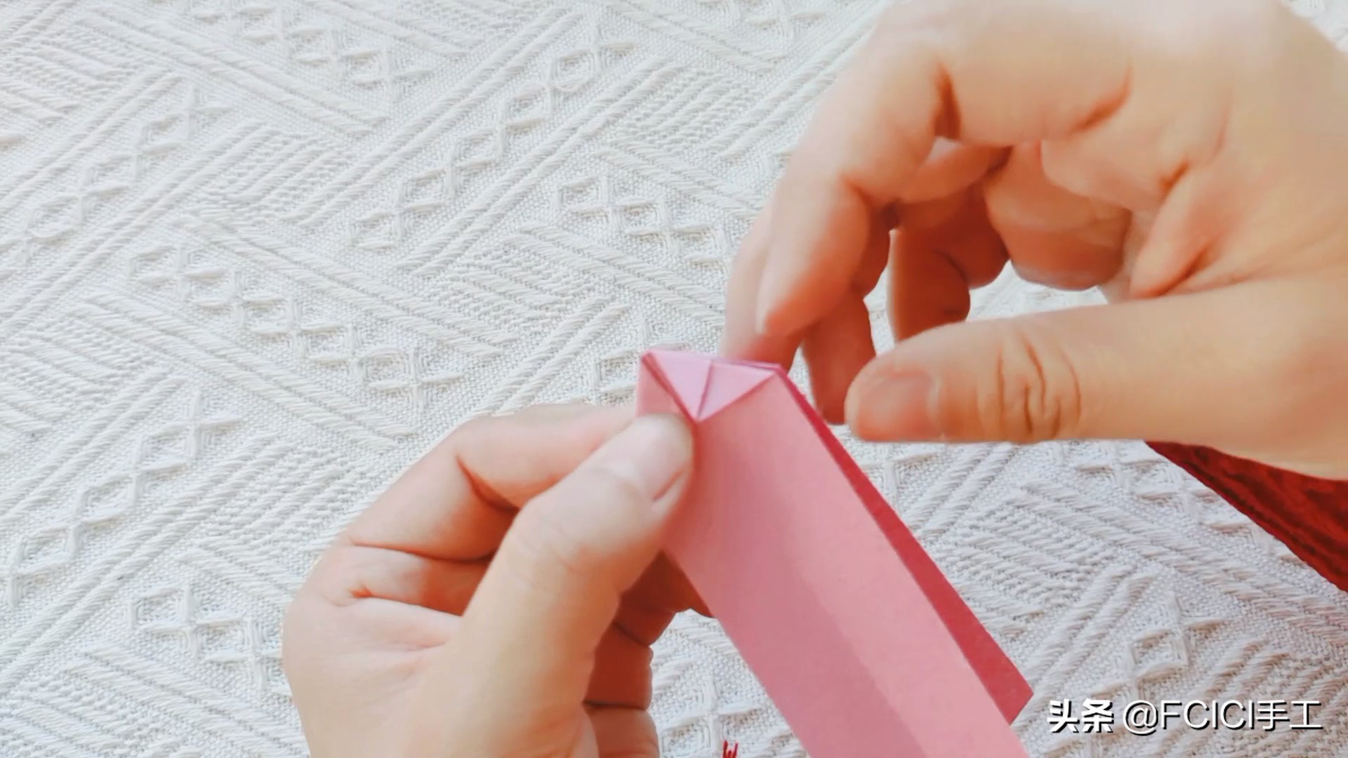 蝴蝶折纸戒指网红款,蝴蝶戒指折纸超简单教程