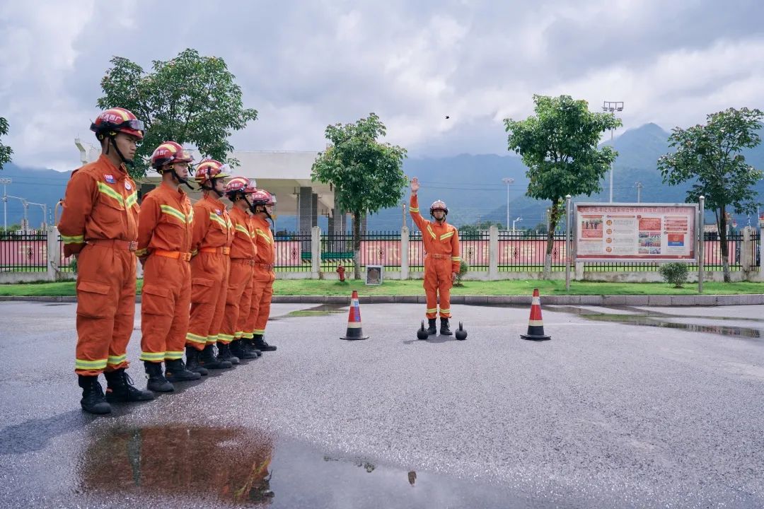 消防救援站正规化建设汇报材料,小阵地消防站视频