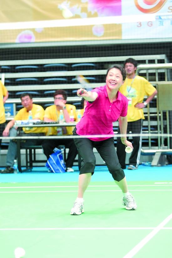 李玲蔚和安冬是妯娌吗,羽坛美女李玲蔚是哪里人