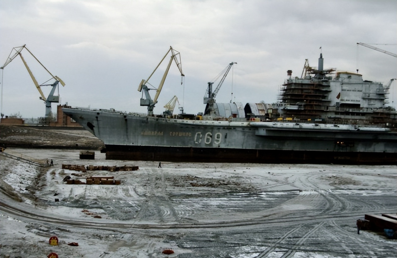 印度购买的第一艘航母,解密印度购买航母血泪史