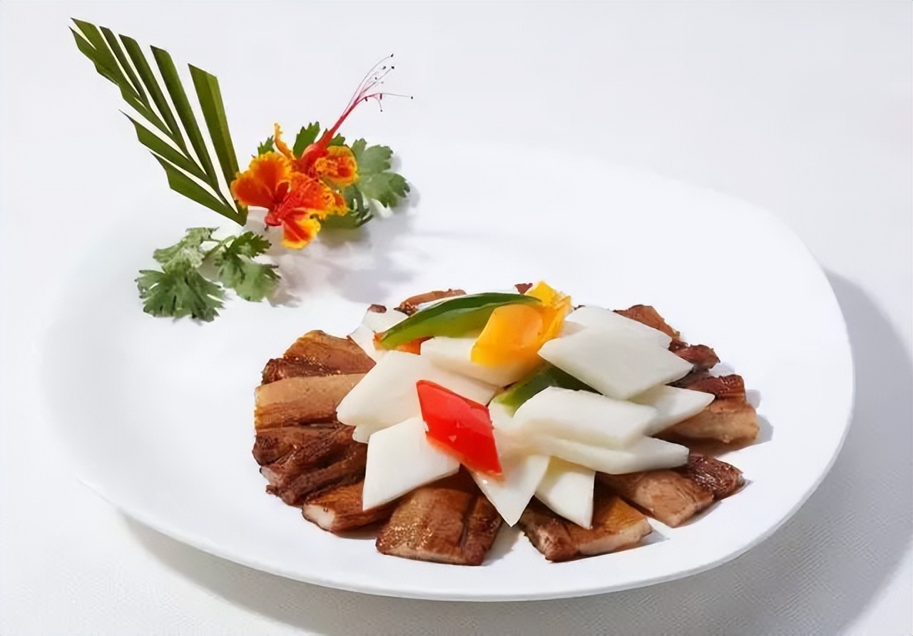 如何提升菜品质量和出品速度,厨师如何做到菜品色香味俱全