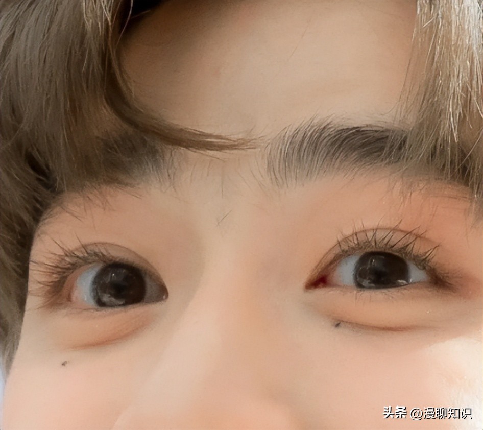 干眼就是干燥综合症吗,眼干涩视物模糊得了干眼怎么办