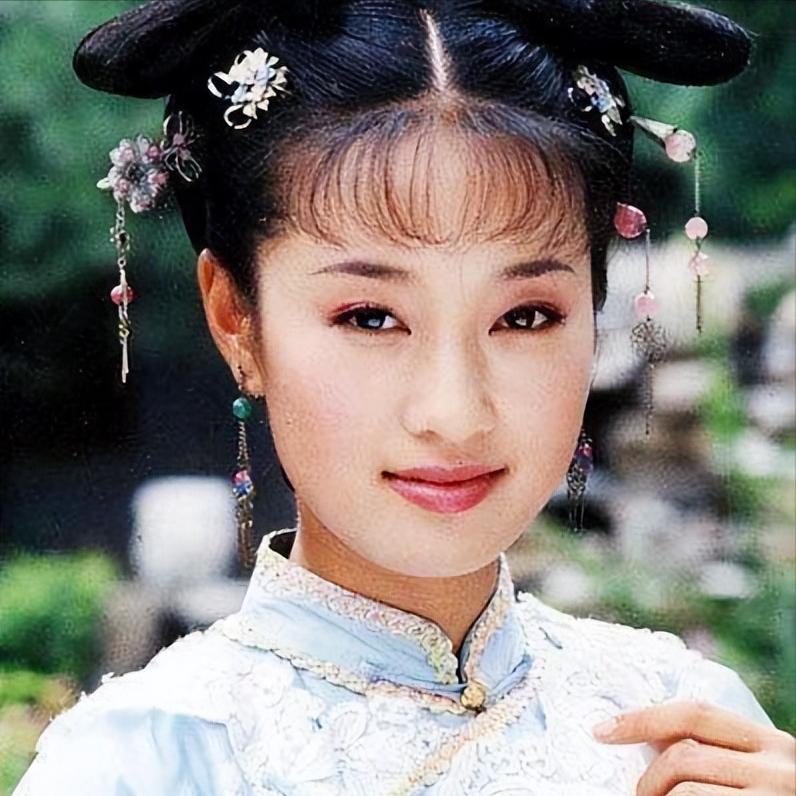 文章和女儿亮相机场最新,文章女儿爱马