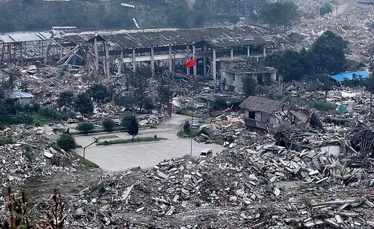 5.12汶川地震缅怀逝者致敬英雄,汶川大地震15周年缅怀