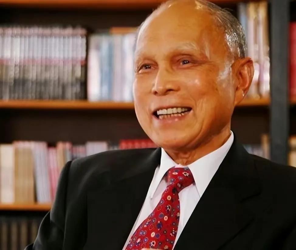 霍启刚郭晶晶在香港的地位,霍启刚郭晶晶香港媒体评价