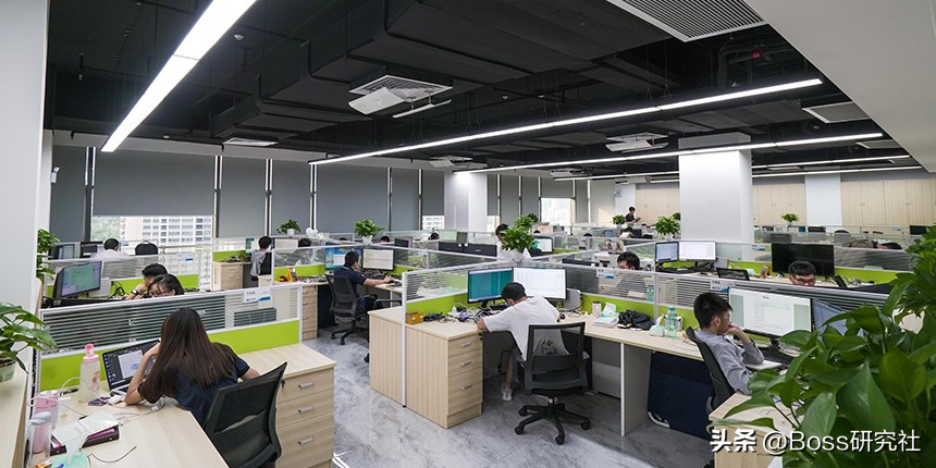 福建莆田“芯片富豪”黄志强，60岁创业大器晚成，如今身价17亿元