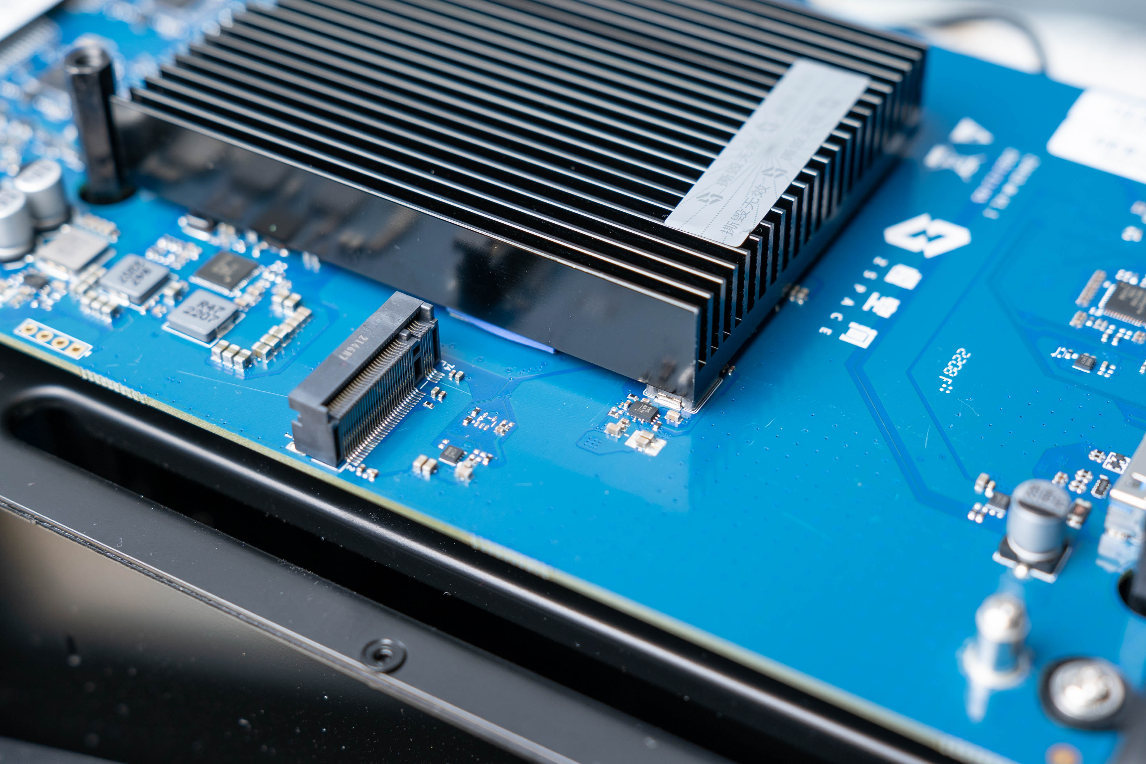 极空间nasz4pro深度评测,极空间nasz2pro和z4功能对比