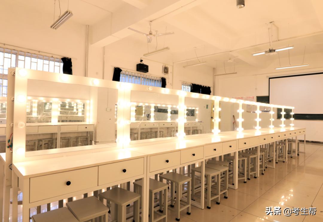 西安铁道技师学院参观,西安铁道技师学院最新图