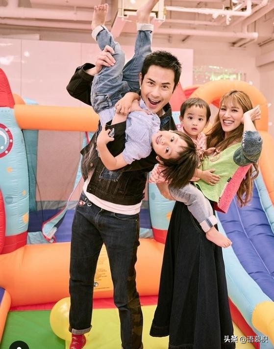 Jennie一张照片就值2千万，杨幂身家高达数十亿，IU全现金买别墅