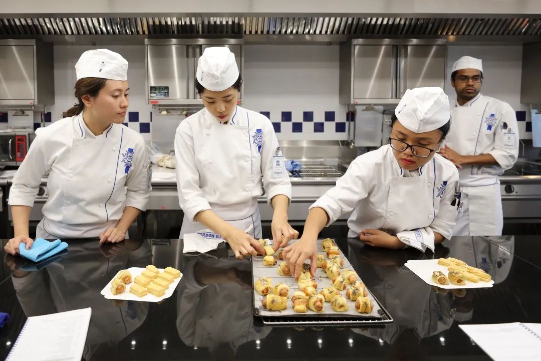 周周说学历,周周说艺术