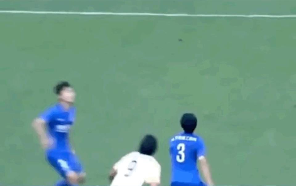 周星驰功夫没一个人能打的,少林功夫足球周星驰搞笑段