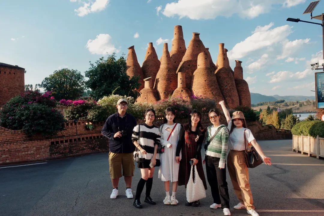 公司的旅游团建必须去吗,旅游团建机构有哪些好的