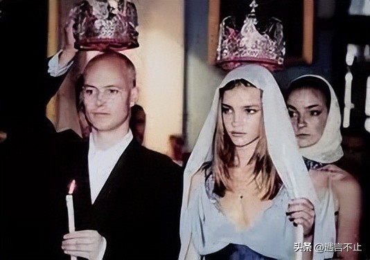 除了美貌，传奇为什么总发生在她身上？