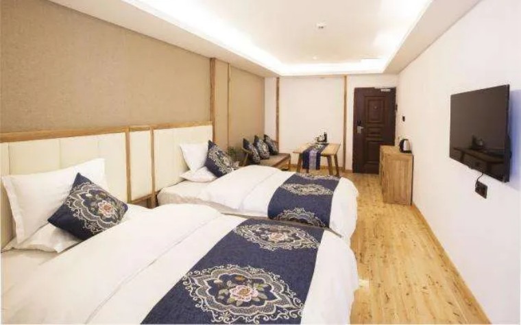 贡嘎徒步穿越子梅垭口,子梅垭口看贡嘎雪山蜀山之王