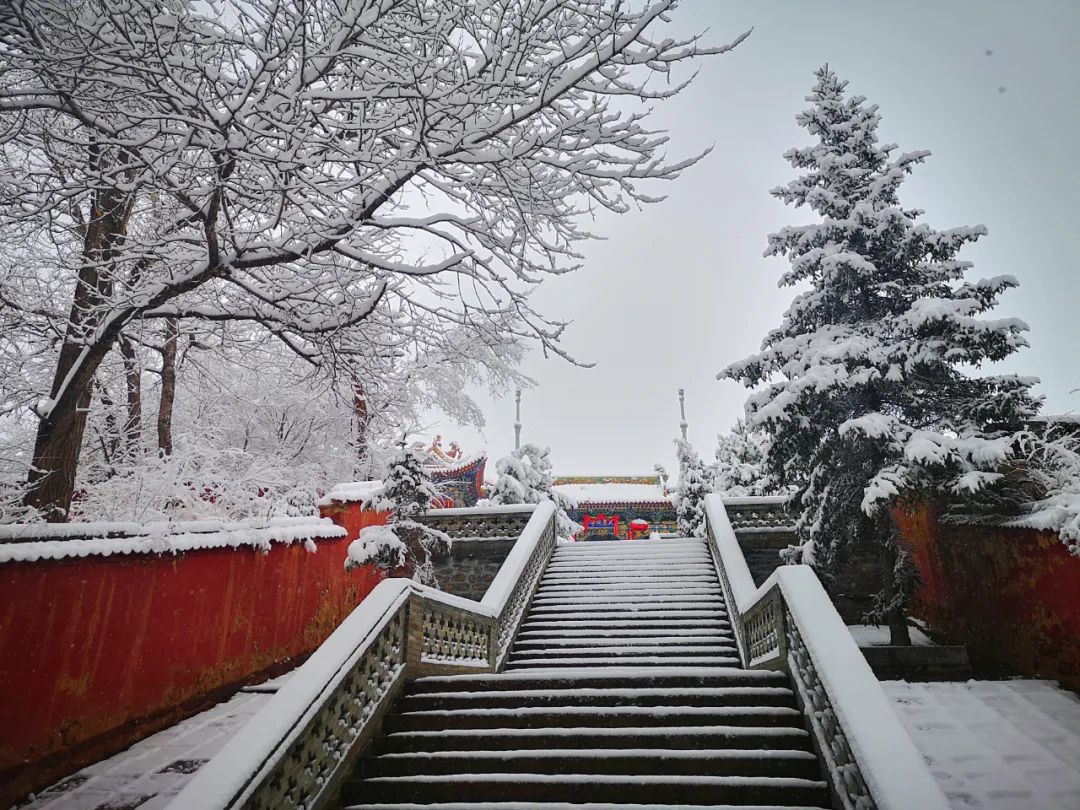 文殊菩萨的圣地在哪,文殊菩萨最灵的10大寺庙