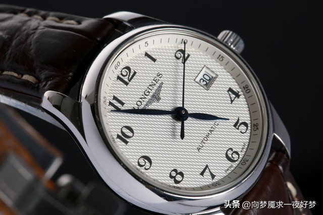 每个手表品牌都有一款热销产品