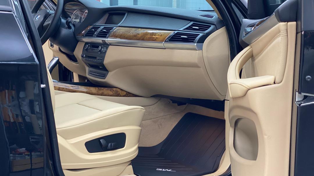 14款宝马x5老改新过程,2011款宝马x5翻新修复