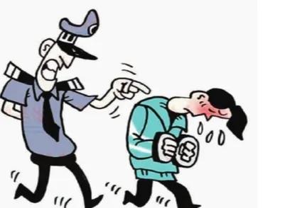 【面对流氓、变态、猥琐男，女子应如何保护自己】