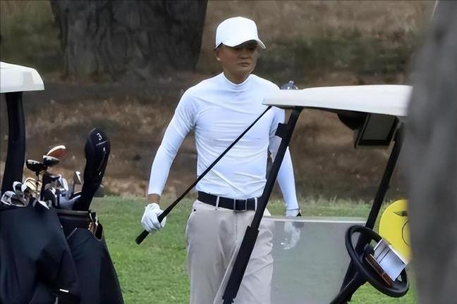 马云减持超1000亿是真是假,马云减持430亿真的假的