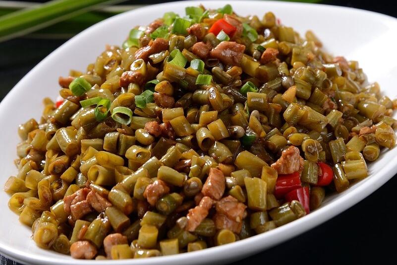 酸豆角的腌制方法盐怎么放,腌酸豆角直接放盐不放水