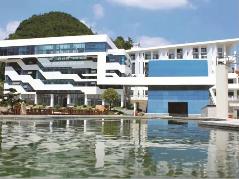 贵阳新添寨老店,贵阳老字号土特产腊肠