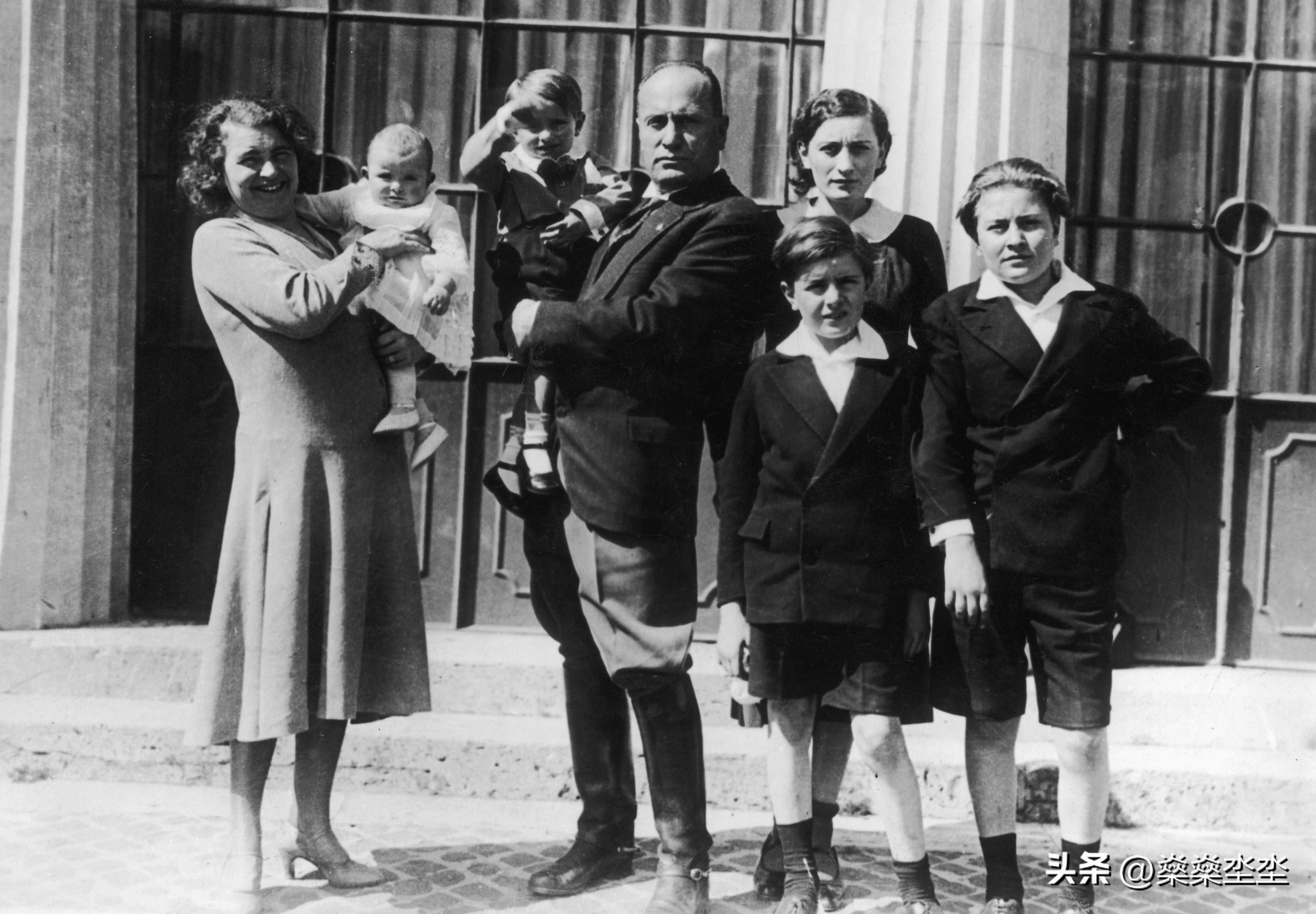 墨索里尼的一生深度解析,墨索里尼一生简介