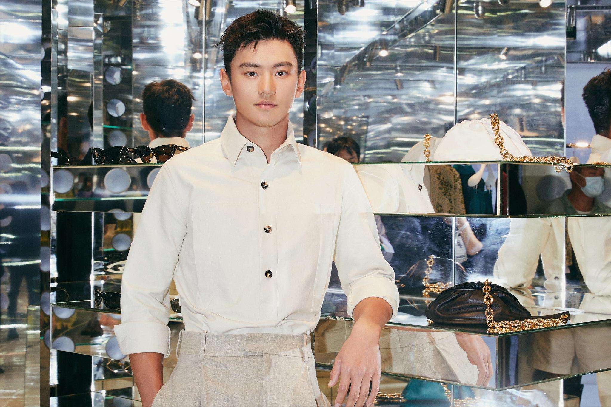 游泳选手宁泽涛终于要重返巅峰,宁泽涛加盟游泳