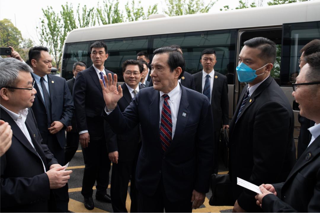 马英九参观湖南广电“七彩盒子”与《声生不息·宝岛季》连线