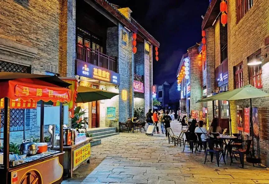 南宁朝阳广场拍卖,南宁朝阳广场门面拍卖