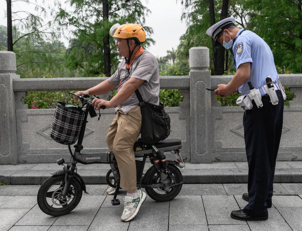 电动车上路迎来“2禁”管理,电动车上路实行“3禁1罚”