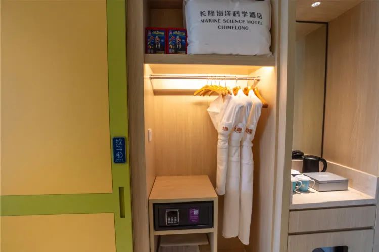 珠海长隆飞船酒店！海洋王国无限畅玩+畅游28楼绝美无边际泳池