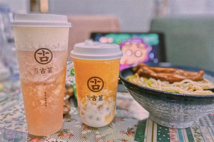 古茗和蜜雪冰城哪个加盟更好,古茗奶茶怎么样值得加盟吗