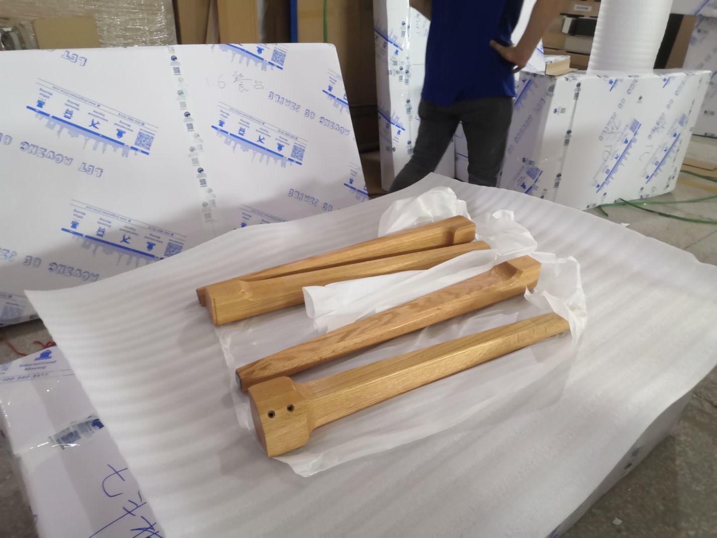 如何从国外进口家具,国外定制家具