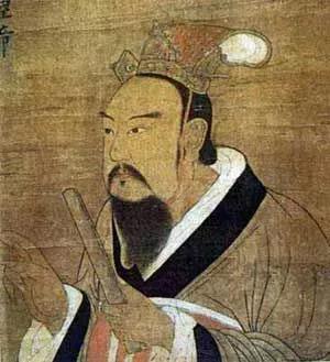 “金陵树王”之一的圆柏树龄1520岁，是南朝梁武帝亲手种植的