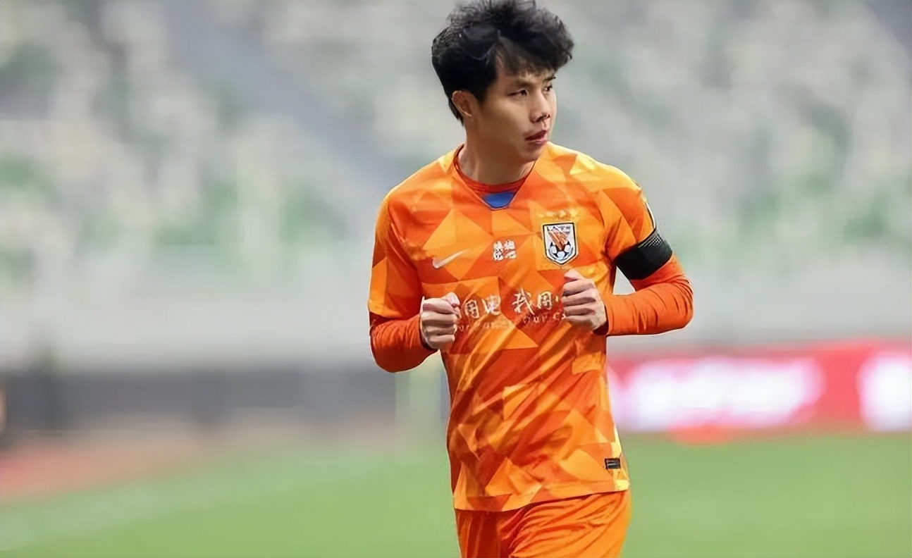 中超鲁能最新消息蒿俊闵,成都蓉城中甲引援