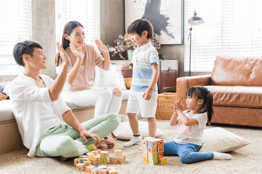 和孩子互换角色孩子不耐烦,孩子角色互换变大人