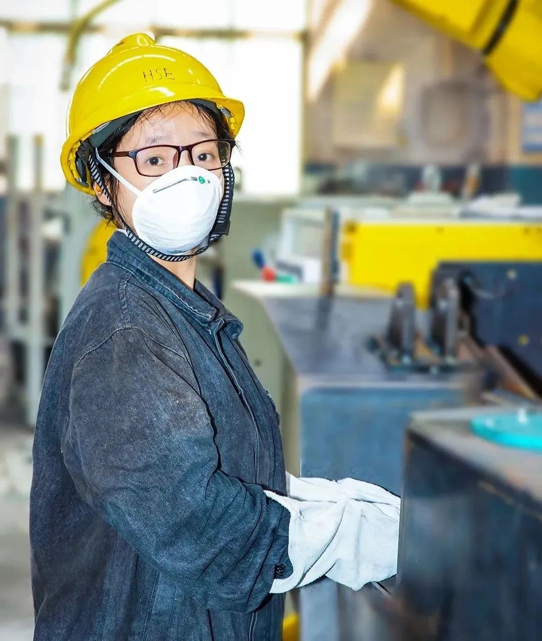 “男同事能做好的工作,我也一样能做好!”—凯傲宝骊焊工沈建桥